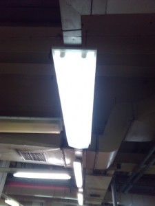 台南塑膠工廠更換LED燈