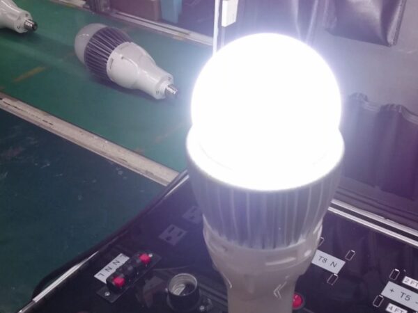 60W LED燈泡